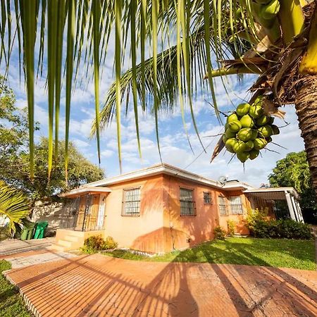 Modern 2 Bedroom In The Heart Of Wynwood Art District Miami Eksteriør billede