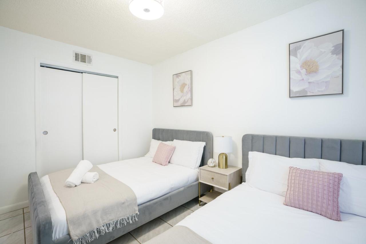 Modern 2 Bedroom In The Heart Of Wynwood Art District Miami Eksteriør billede